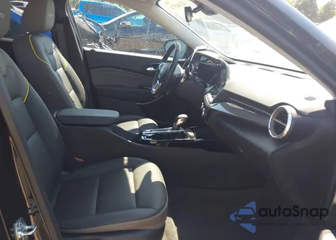 2025 Chevrolet Trax Fwd Activ z USA, uszkodzony, nr VIN KL77LKEP8SC208102